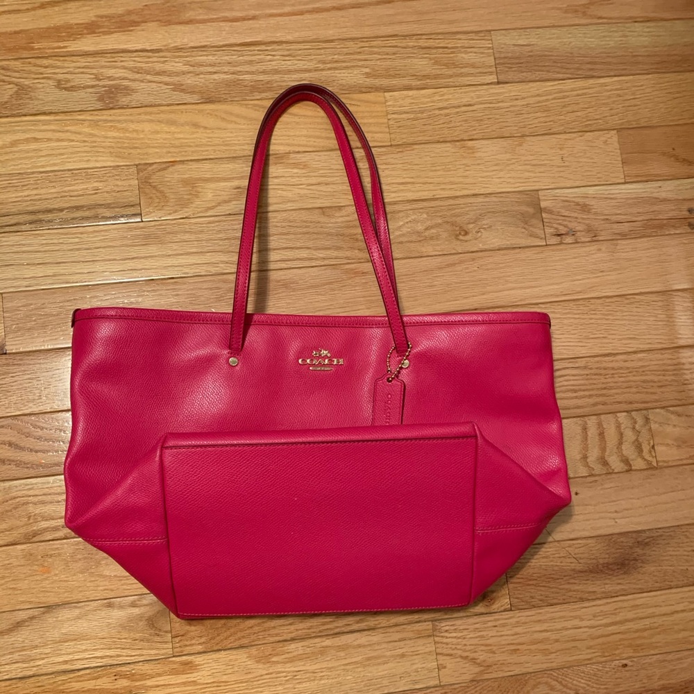 LARGE COACH TOTE